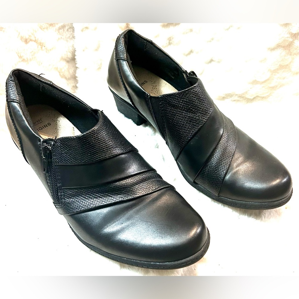 Earth Origins Melvena mixed media  black Faux Leather side  zipper women’s sz 10